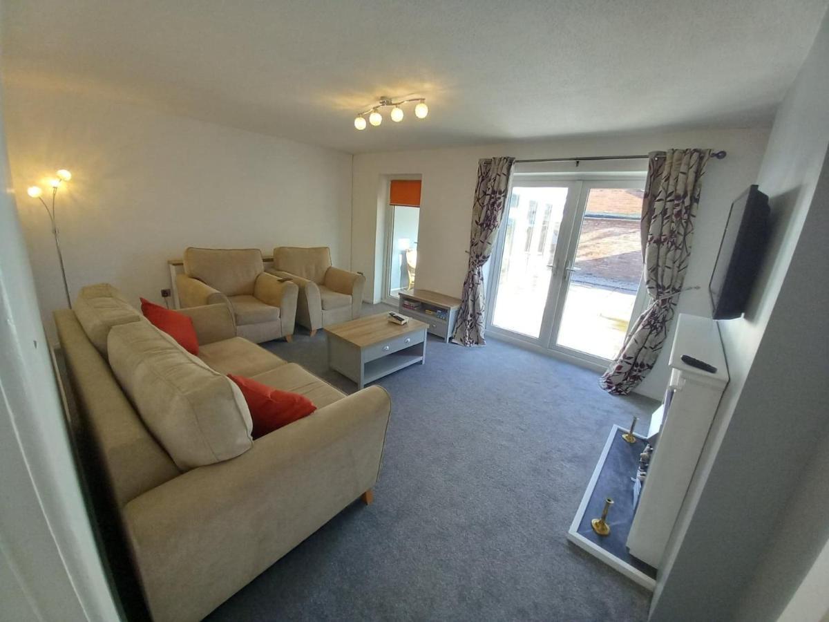 Leominster 3 Bedroom House Parking Garden Private Exterior foto