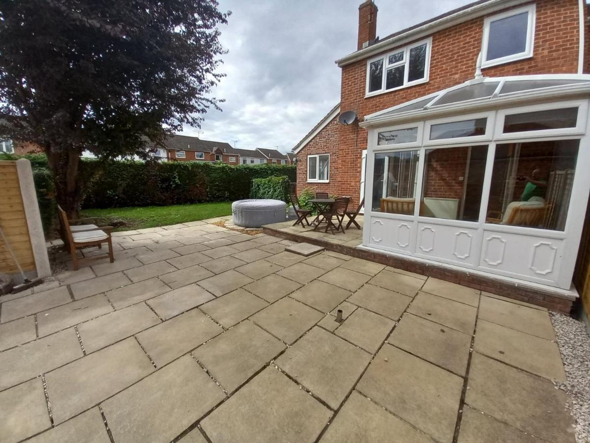 Leominster 3 Bedroom House Parking Garden Private Exterior foto