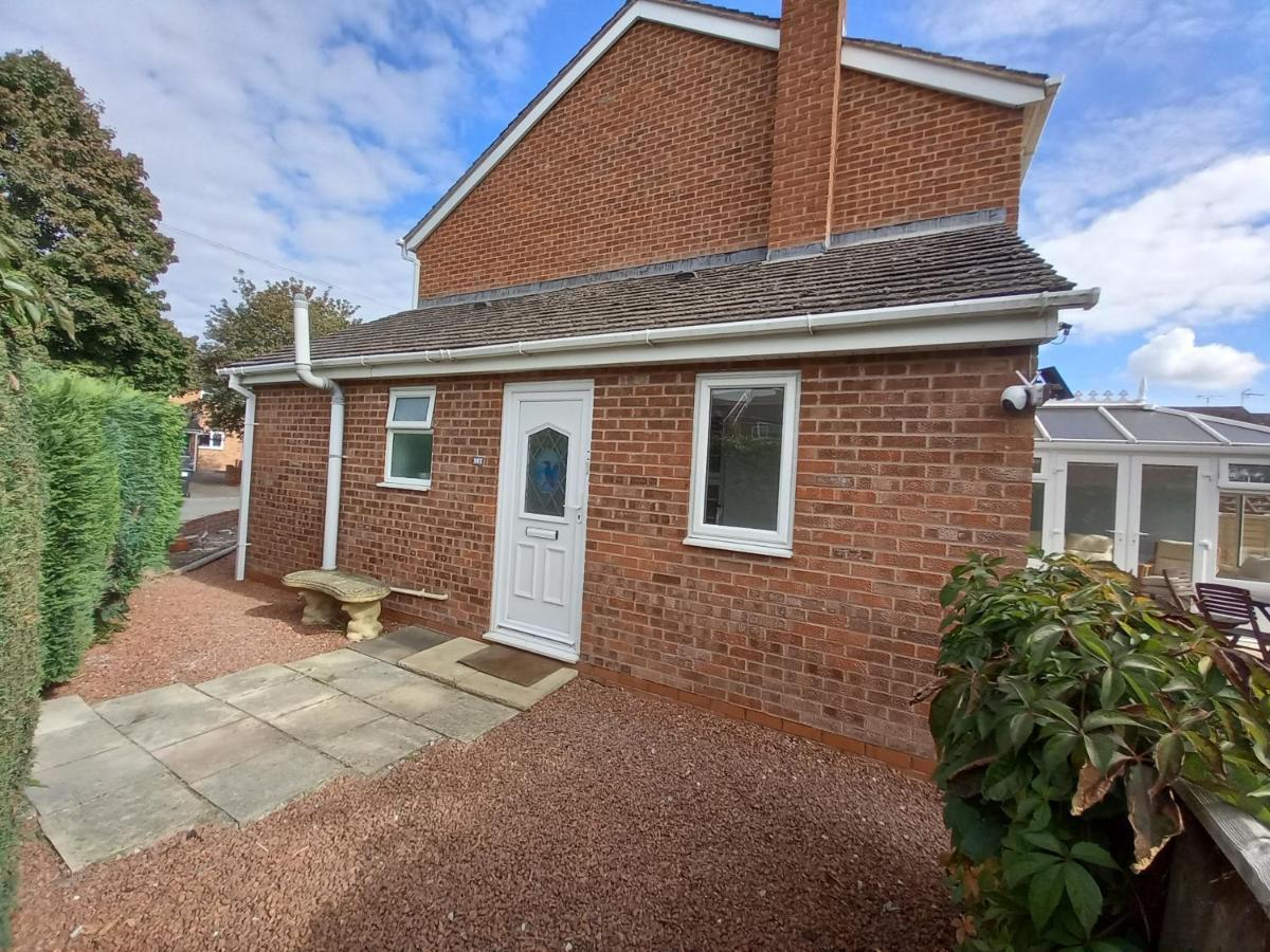 Leominster 3 Bedroom House Parking Garden Private Exterior foto