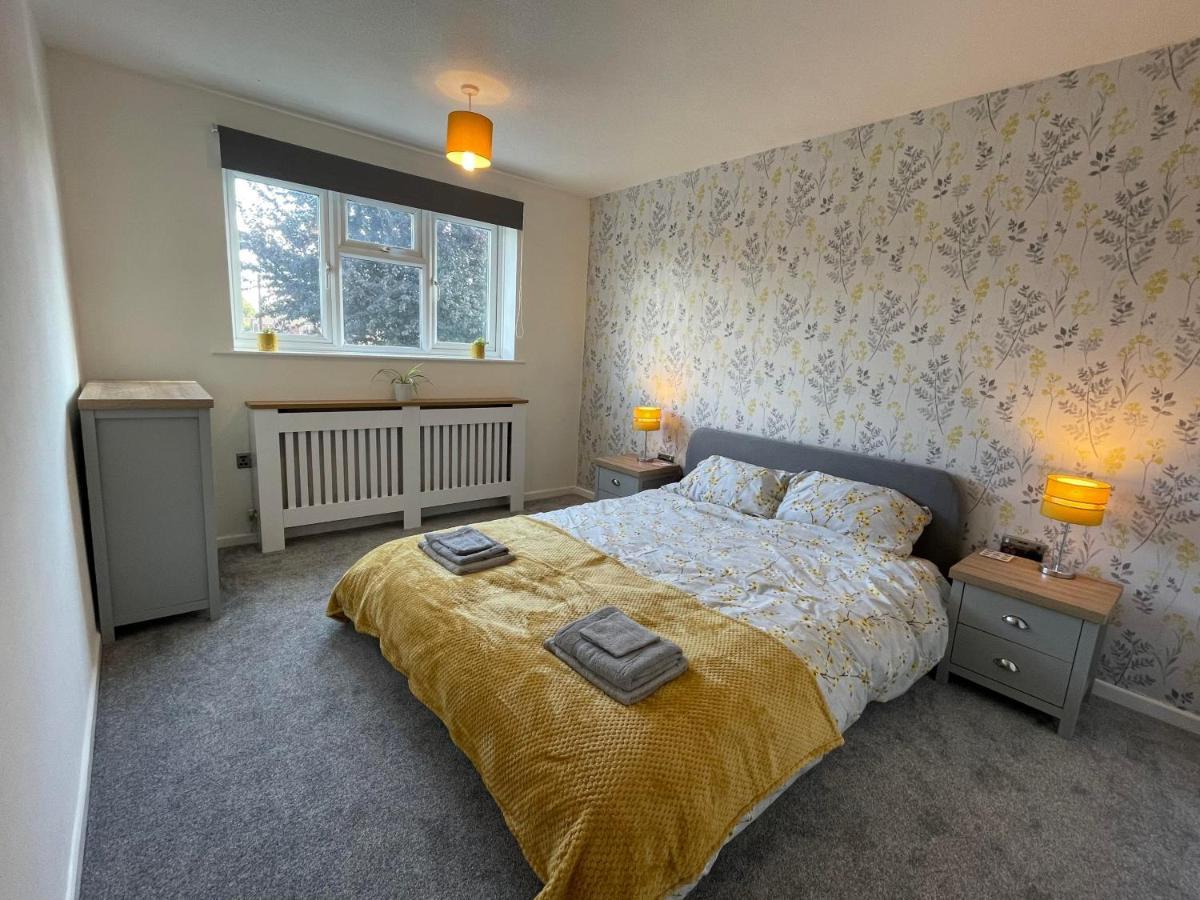 Leominster 3 Bedroom House Parking Garden Private Exterior foto